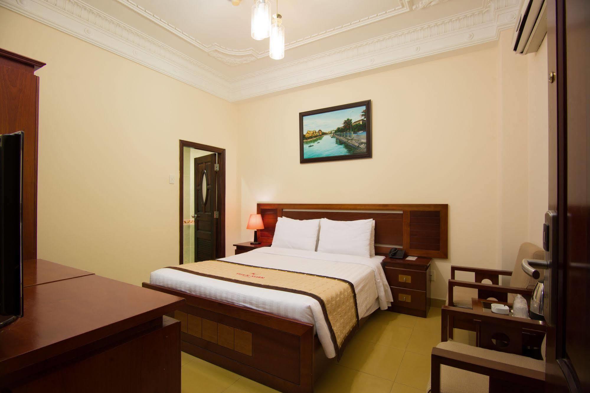 Bon Ami Hotel - Thien Xuan Hotel Ho Chi Minh City Exterior photo